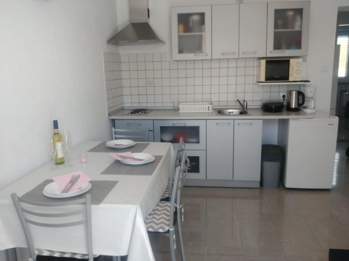 Lana Apartman Apartment เมดูลิน ภายนอก รูปภาพ